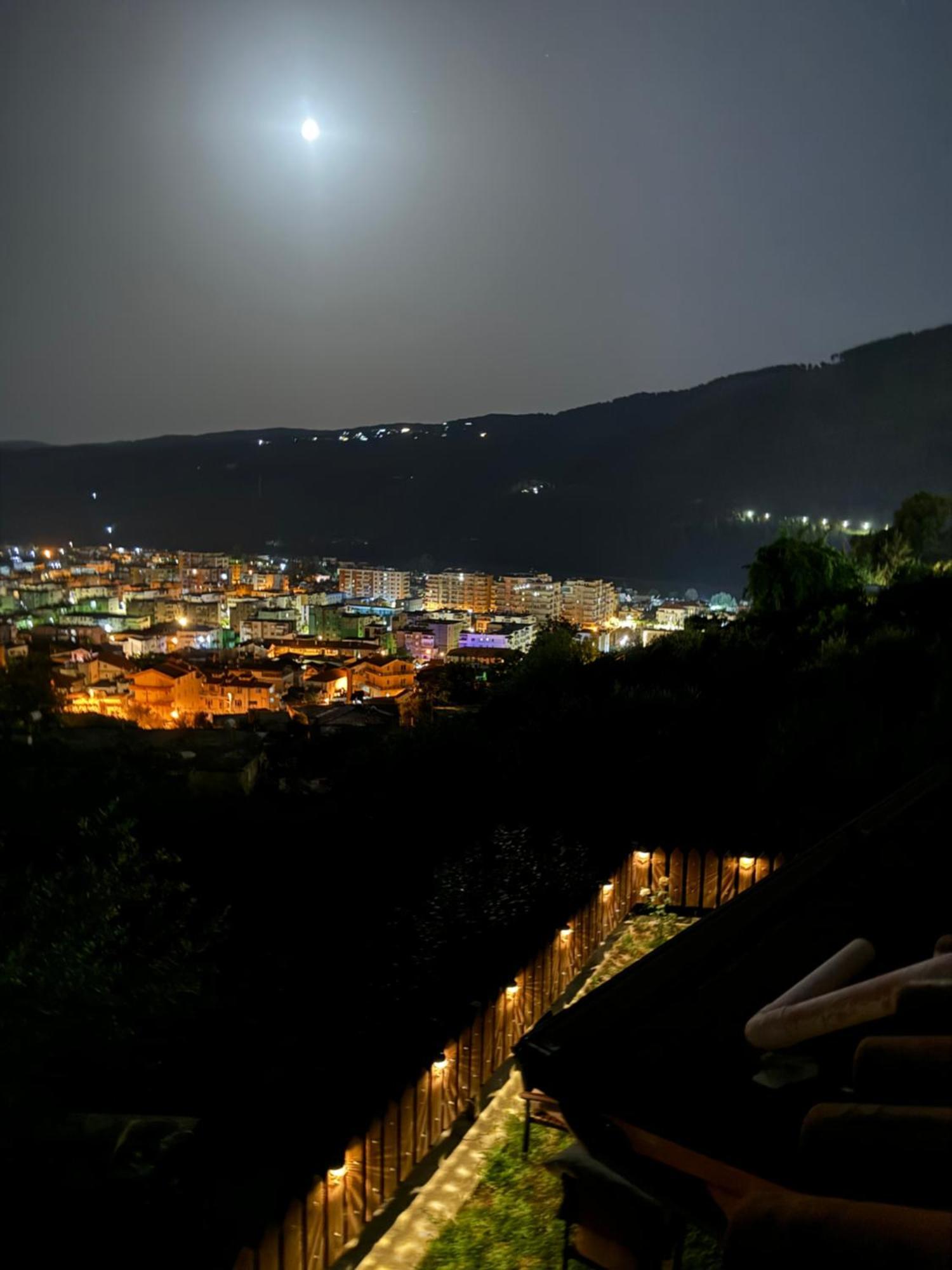 Guest House Mario Berat Exterior photo